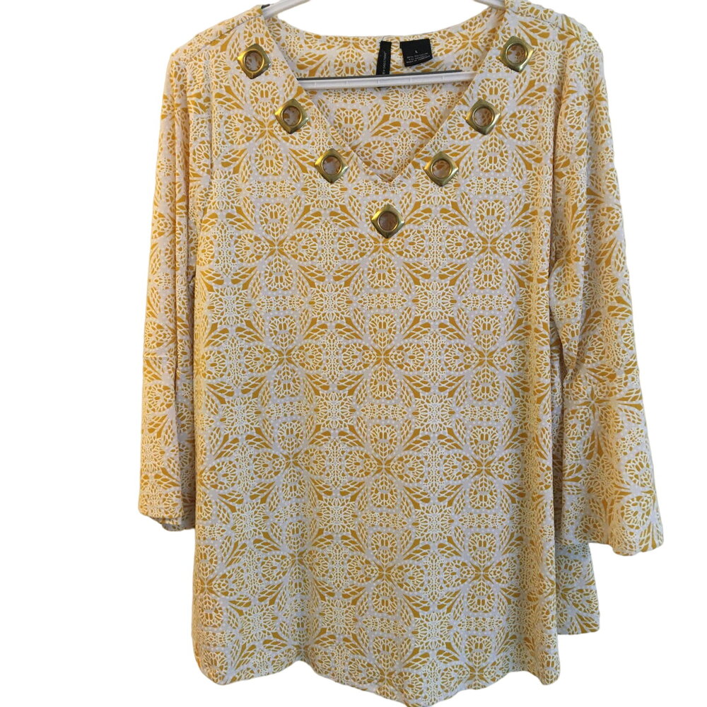 New Directions Large Yellow & White 3/4 Bell Sleeve A-line Top Embellished Neck